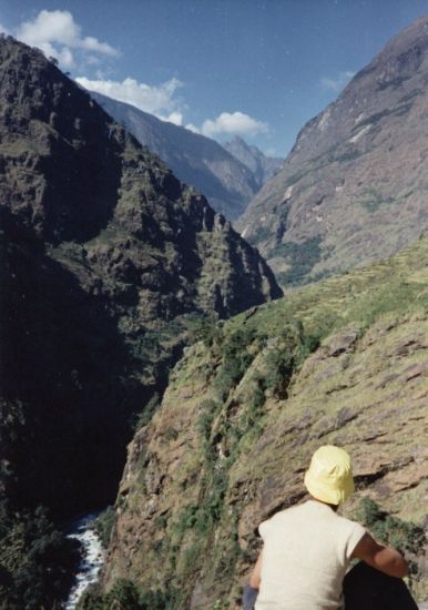 Upper Tamba Khosi Valley on ascent to Semigaon Village