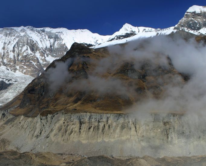 Singu Chuli and Tent Peak ( Tharpu Chuli )