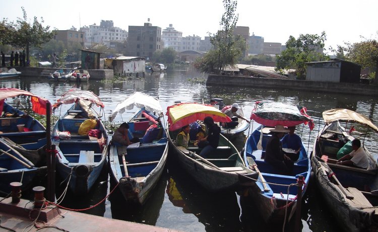 Boats in harbour at Grand View Park