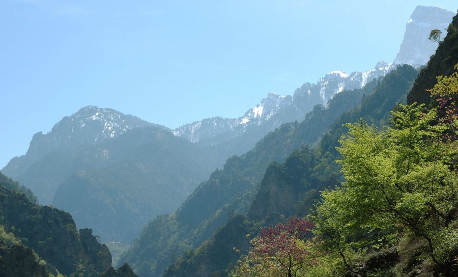 Aoos Gorge in the Pindos ( Pindus ) Mountains