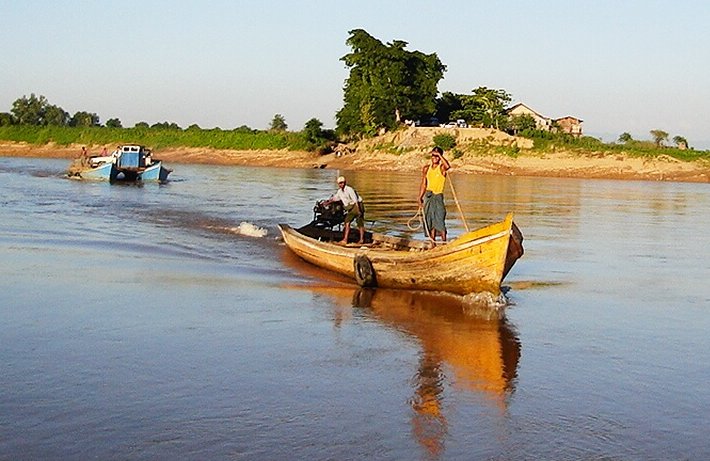 Ferry across river to visit temples at Inwa