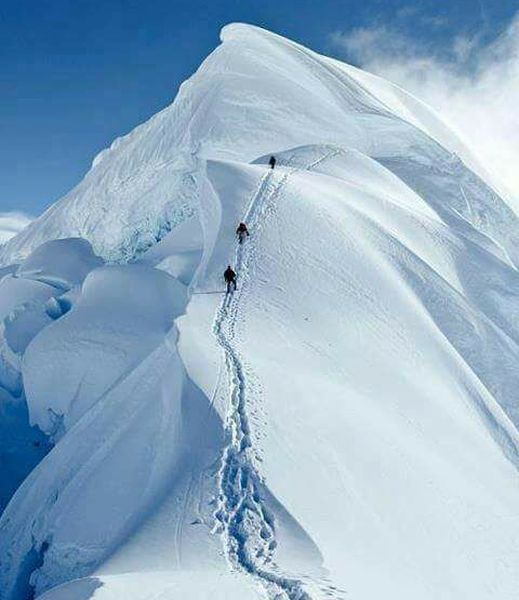 The Seven Thousanders - Spantik summit