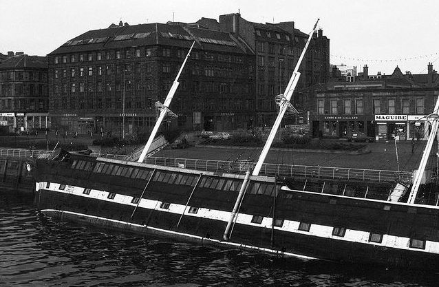 The "Carrick", old clipper, at the Broomielaw on River Clyde in the city centre of Glasgow