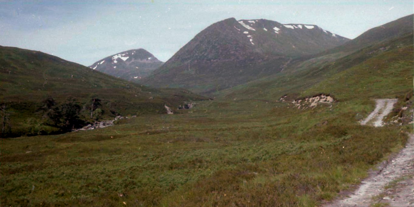 Toll Creagach above Glen Afric